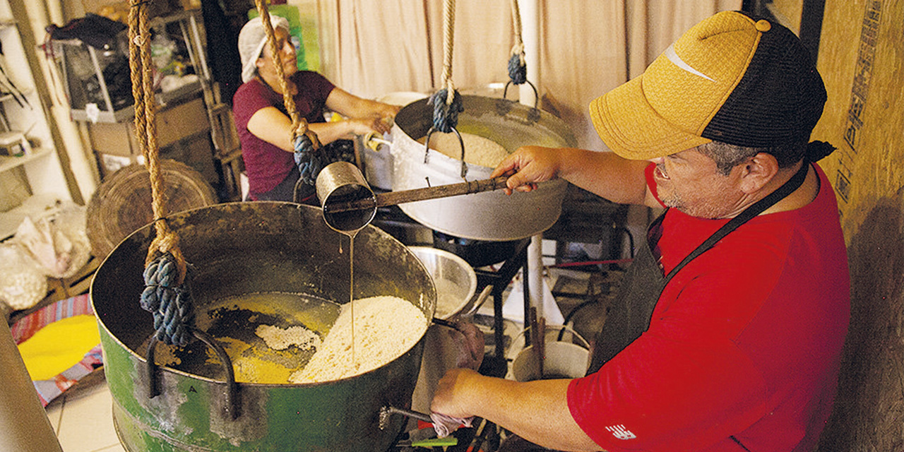 En Potosí, la receta para hacer confite no ha cambiado en siglos.