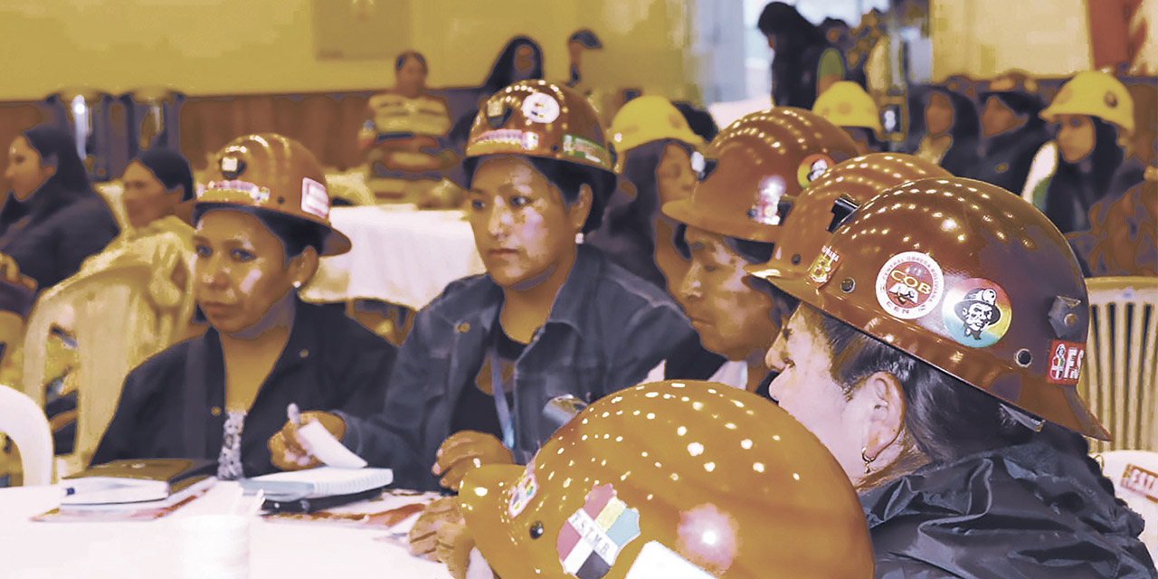 Encuentro Nacional de Mujeres Trabajadoras. | Foto: MTEPS