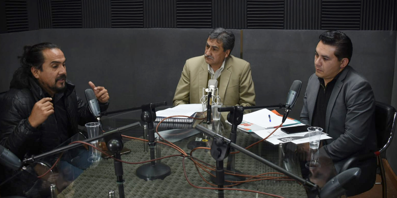 Carlos Santalla (der.) y Martín Moreira (izq.) en estudios de las RPO.