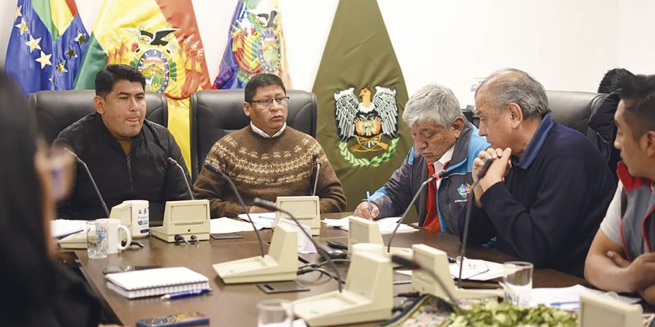 El alcalde Iván Arias durante un informe oral en la Cámara de Diputados.  | Foto: Archivo