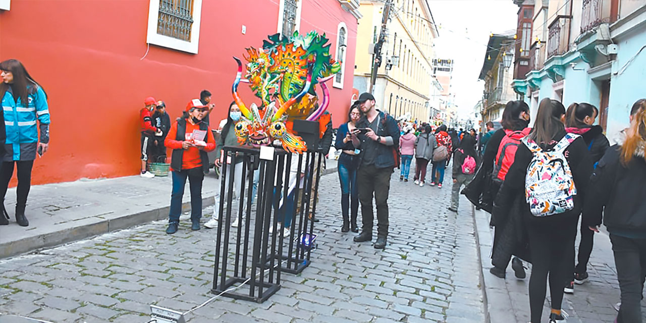 Nueve puntos se cierran al tránsito para la jornada cultural en la ciudad de La Paz Foto: APG