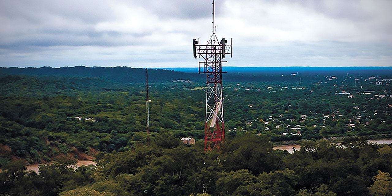 Las radiobases permiten una mejor conexión en telefonía móvil y acceso a internet. Foto:  ENTEL