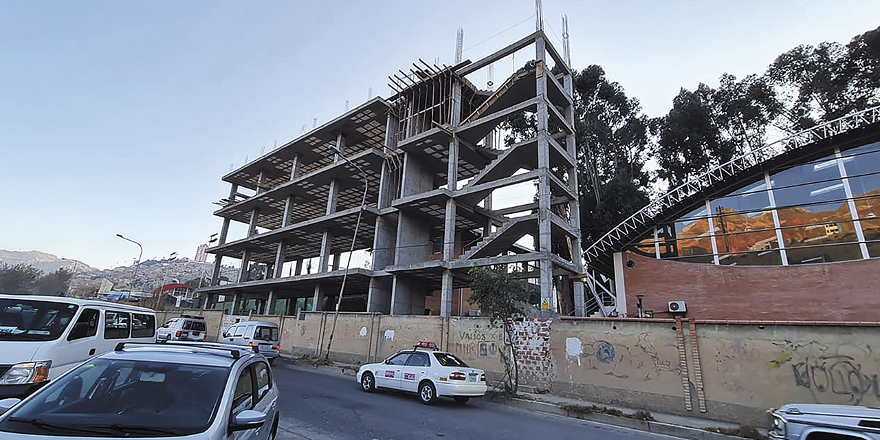 Construcciones ilegales continúan generando polémica en La Paz.  | Foto: Archivo