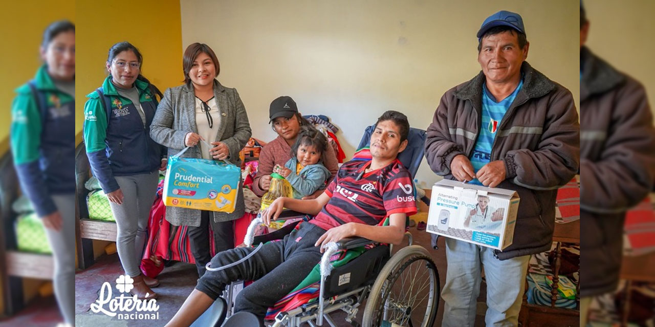 Entrega de ayuda de Lotería