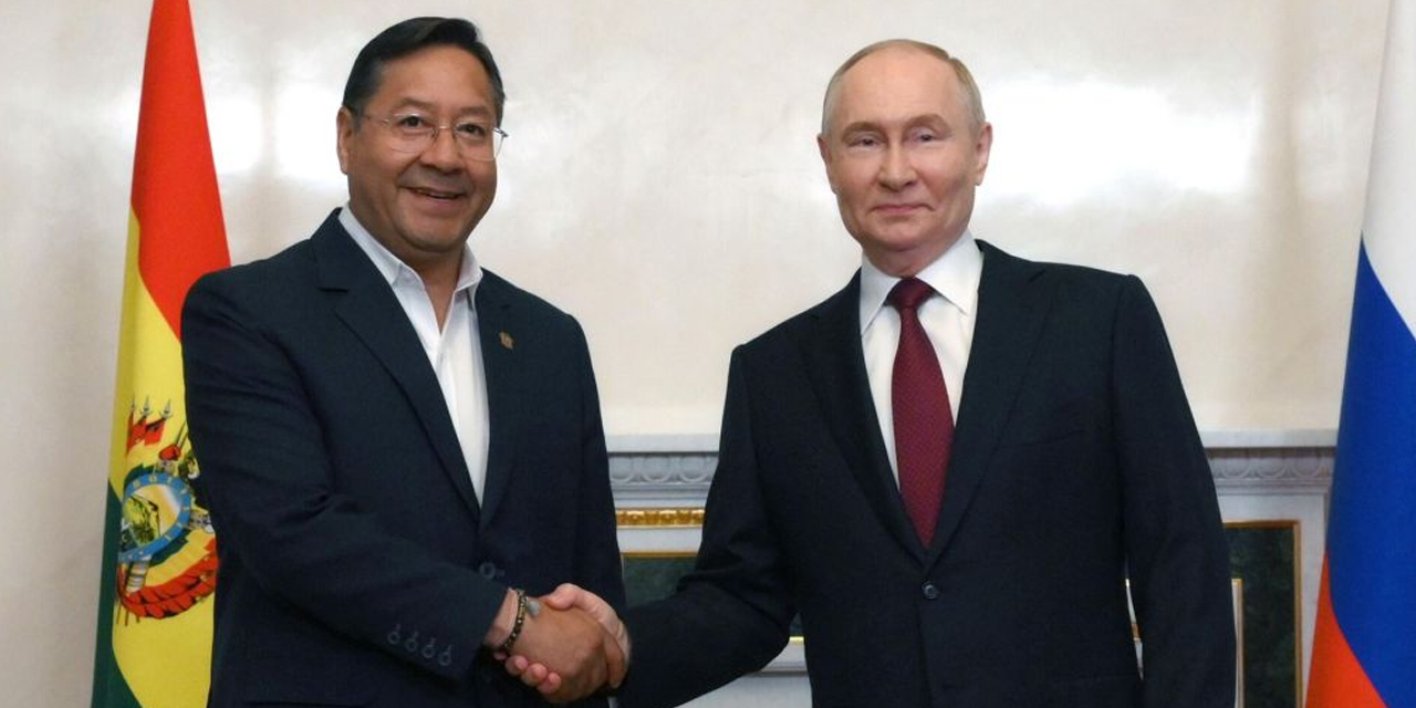 Los presidentes Luis Arce y Vladímir Putin, el 6 de junio en Rusia.