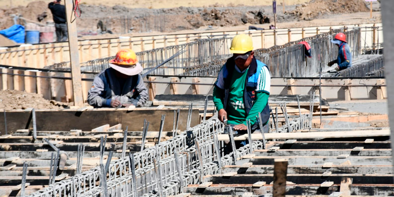 En el primer trimestre de 2024, en las áreas urbanas de Bolivia, la población ocupada superó los 4 millones de personas. Foto: Archivo