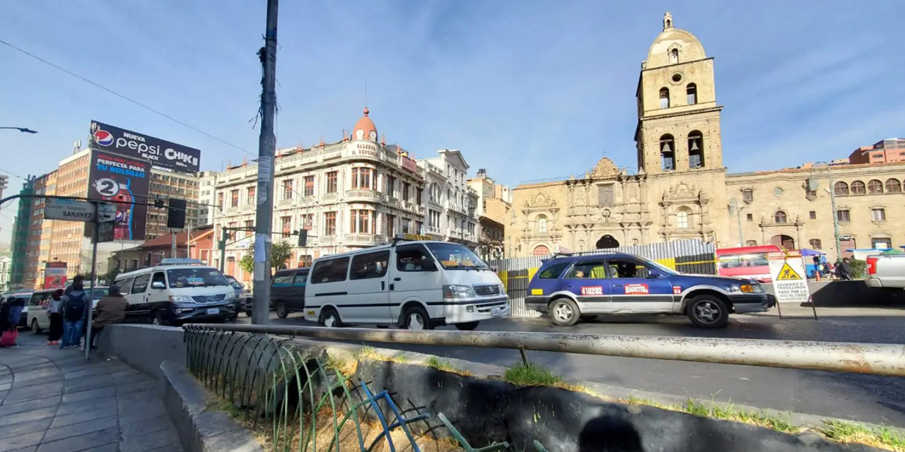 Conozca las restricciones que rigen desde este lunes en plaza San Francisco 