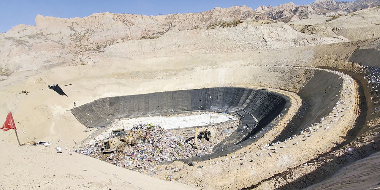 El municipio paceño construyó una nueva celda en el relleno de Sak’a Churu. | Foto: AMUN