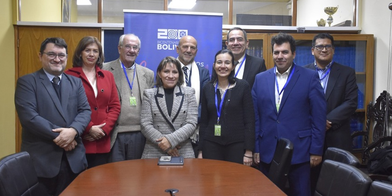 Misión de expertos de INCUCAI. Foto: Ministerio de Salud