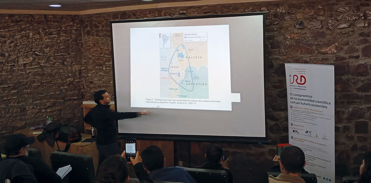 La exposición sobre la industrialización del litio. Foto: IRD