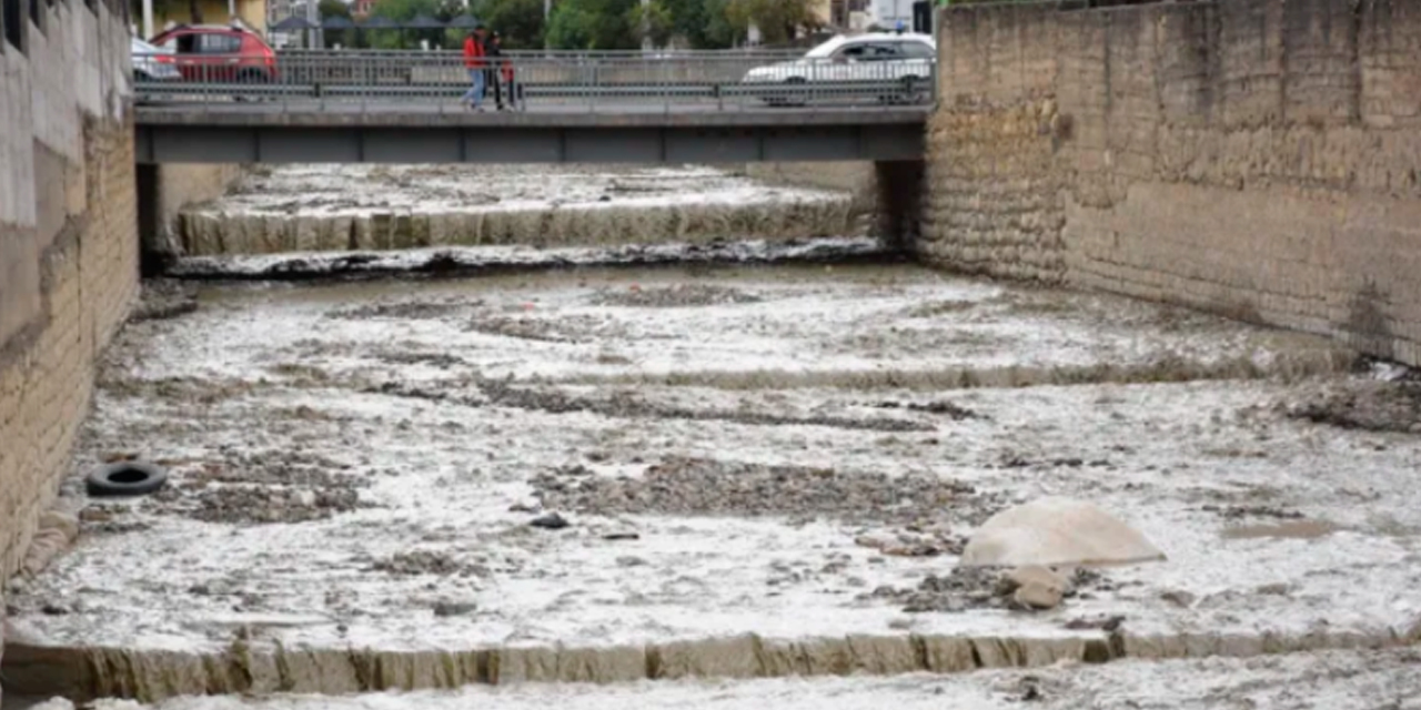 Río en la ciudad de La Paz. Foto: Amun