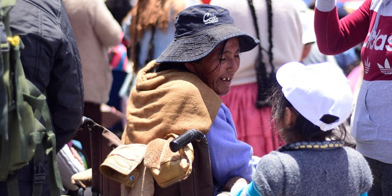 Personas con discapacidad serán carnetizadas. Foto: Ministerio de Salud y Deportes