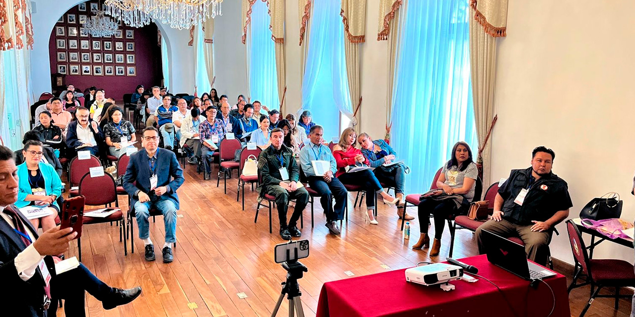 El encuentro de periodistas, en Sucre. Foto: APCH