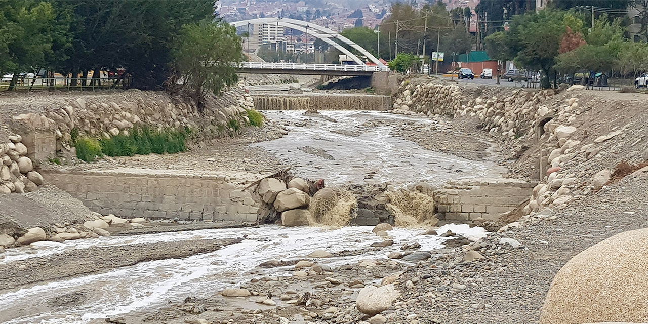 Arias lanza ‘Plan de la Tormenta’ sin el esperado mapa de riesgos que debía ser entregado en febrero