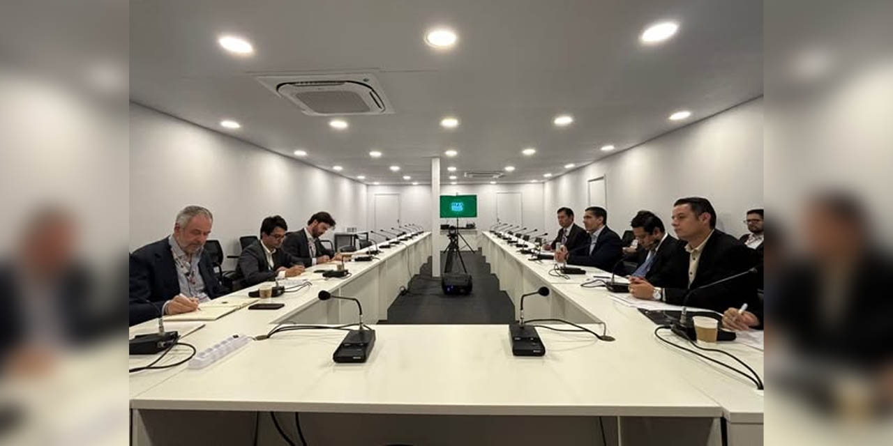 // FOTO:  mIN. DE DESARROLLO PRODUCTIVO Y AGUA