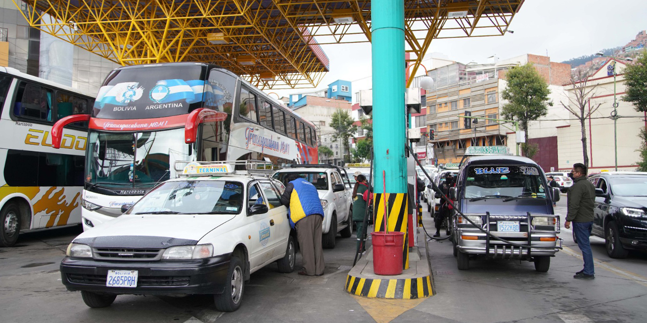 Una estación de servicio que distribuye combustible. (Foto: Jorge Mamani)