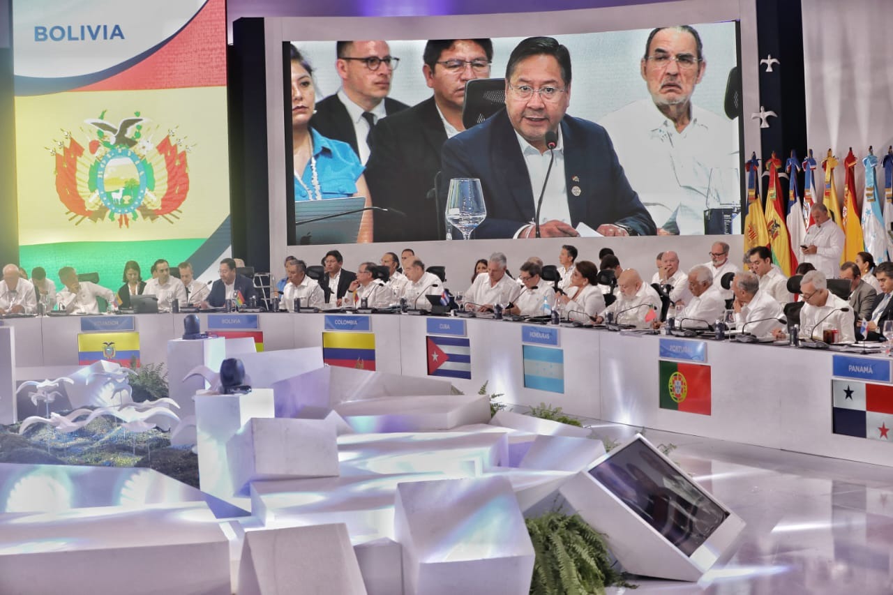 El presidente Luis Arce participó en la Cumbre Iberoamericana de Jefes de Estado.