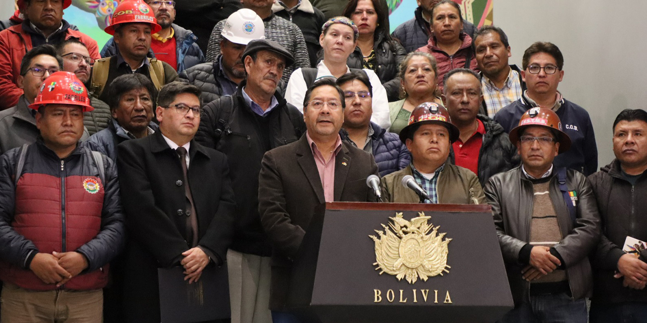 El presidente Luis Arce en la conferencia en Casa Grande del Pueblo