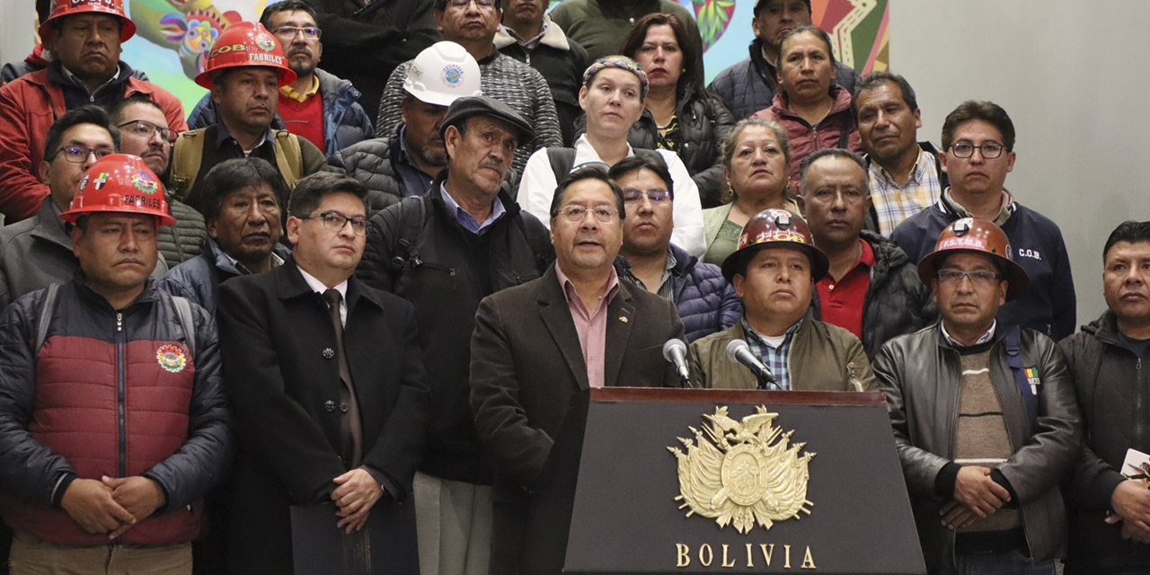 El Jefe de Estado anunció el incremento salarial para los trabajadores. (Foto: Jorge Mamani)