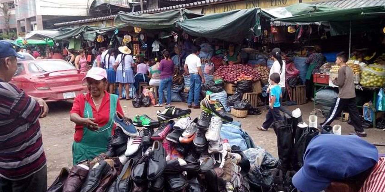 Gremialistas atendieron con normalidad ayer en Santa Cruz. | Foto: Archivo