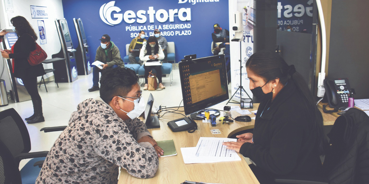 Oficina de atención al público en la Gestora Pública. (Foto: Gonzalo Jallasi)