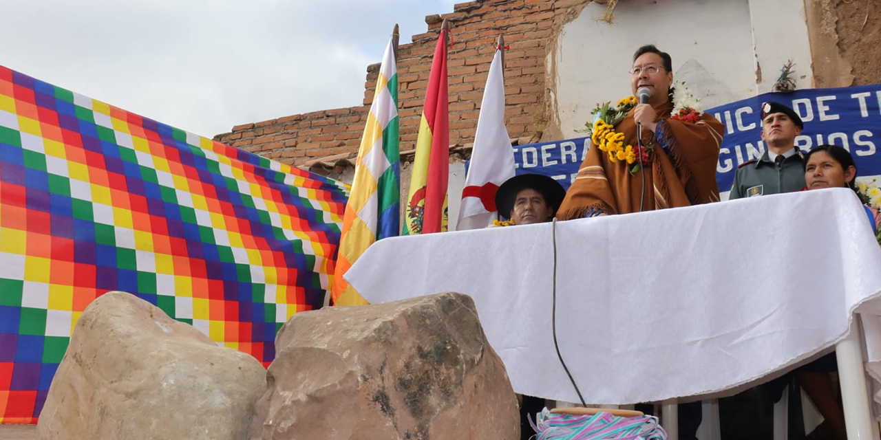 El presidente Luis Arce en el acto desarrollado ayer en Sucre.  (Foto: Presidencia)