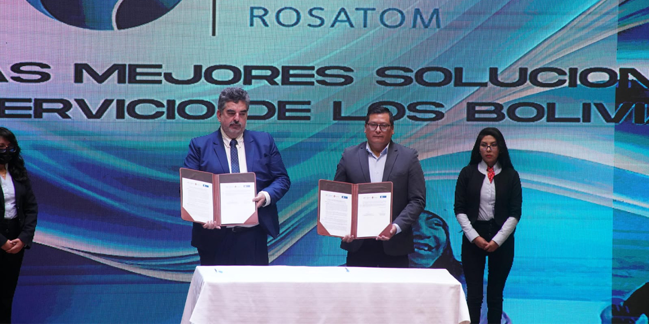 Bolivia firma dos convenios para industrializar su litio en Pastos Grandes y Uyuni