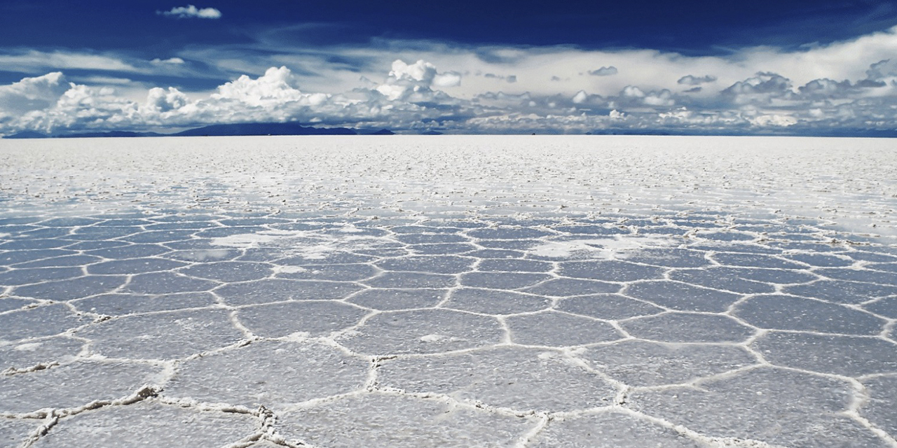 Solo el salar de Uyuni, en Potosí, tiene 21 millones de toneladas de litio. Son las mayores reservas del mundo actualmente. (Foto: Archivo)