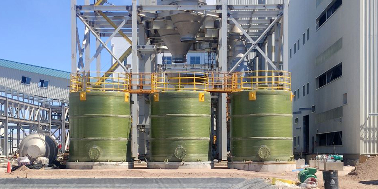 La  planta industrial se encuentra ubicada en el salar de Uyuni. (Foto: YLB)