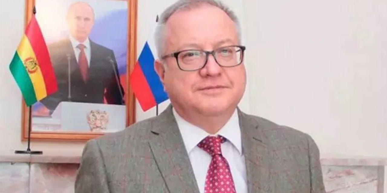 Respirándole en la nuca El embajador de Rusia en Bolivia, Mikhail Ledenev.