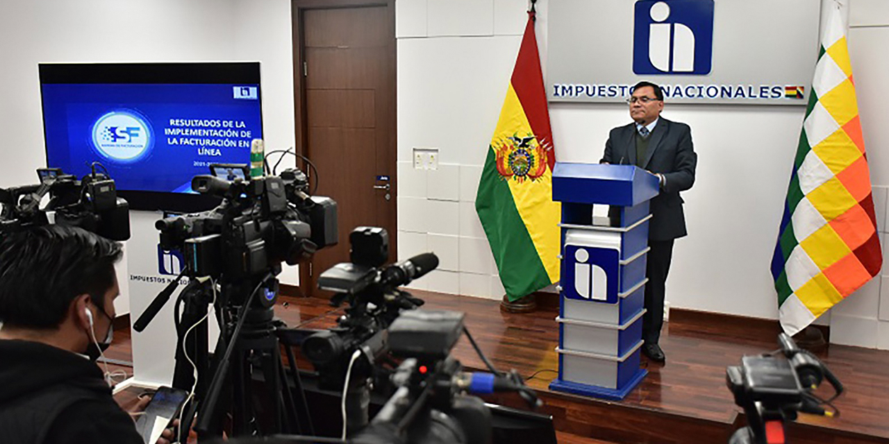 Conferencia de prensa del presidente del SIN, Mario Cazón.