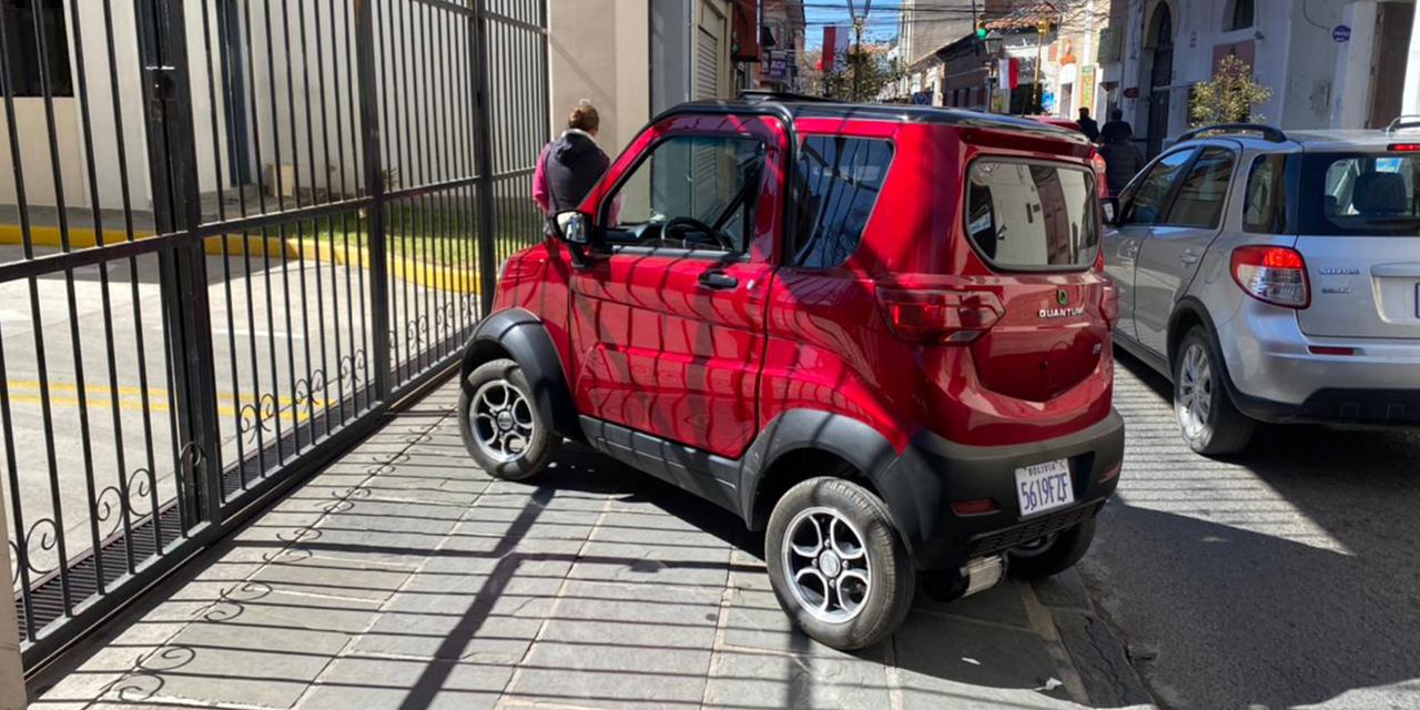 Los autos eléctricos usan combustibles o energía alternativa. (Foto: Archivo)