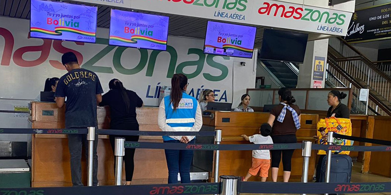 El ente regulador controla en los aeropuertos. Foto: ATT