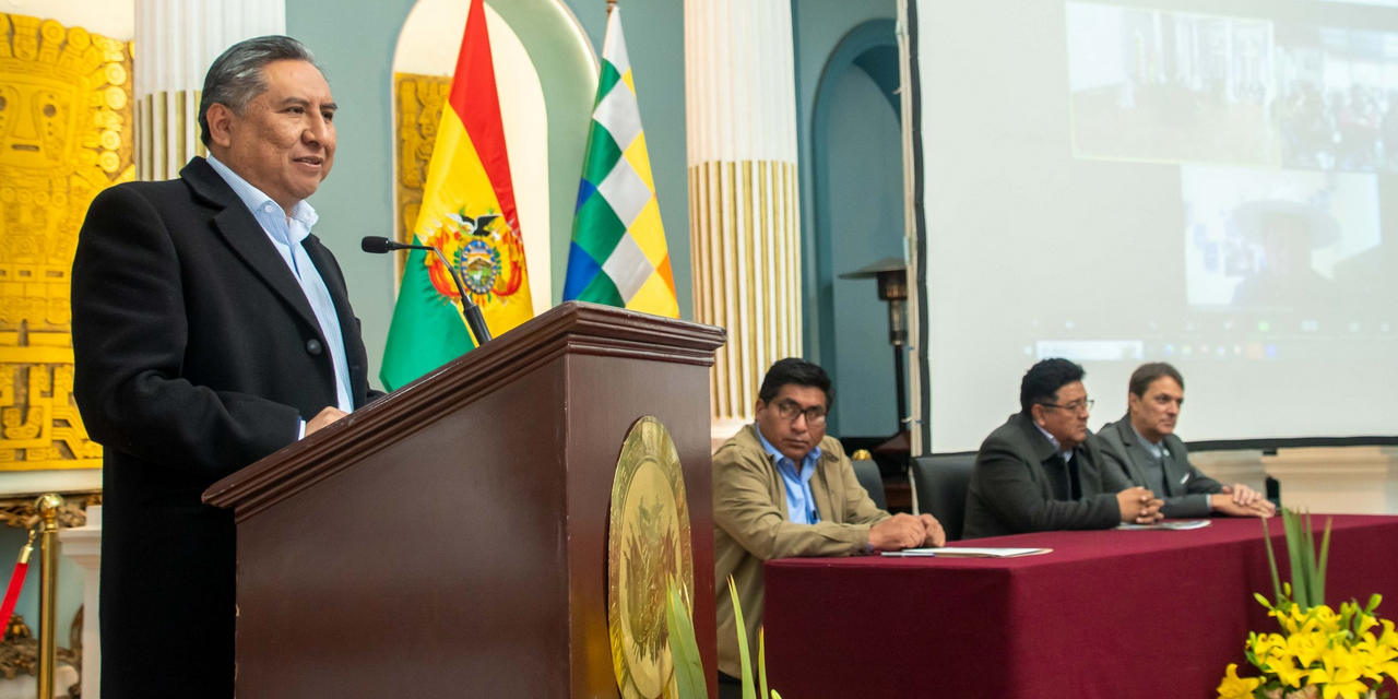 El canciller Rogelio Mayta en el acto de este viernes en Cancillería. Foto: Cancillería