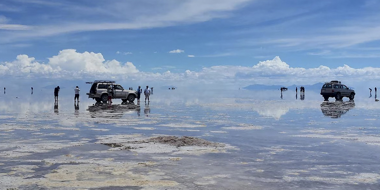 El salar de Uyuni es uno de los atractivos turísticos más visitados en el país. (Foto: Archivo)