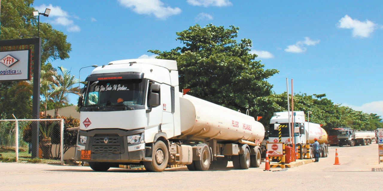 La estatal petrolera optimizó la logística en la importación de gasolina.