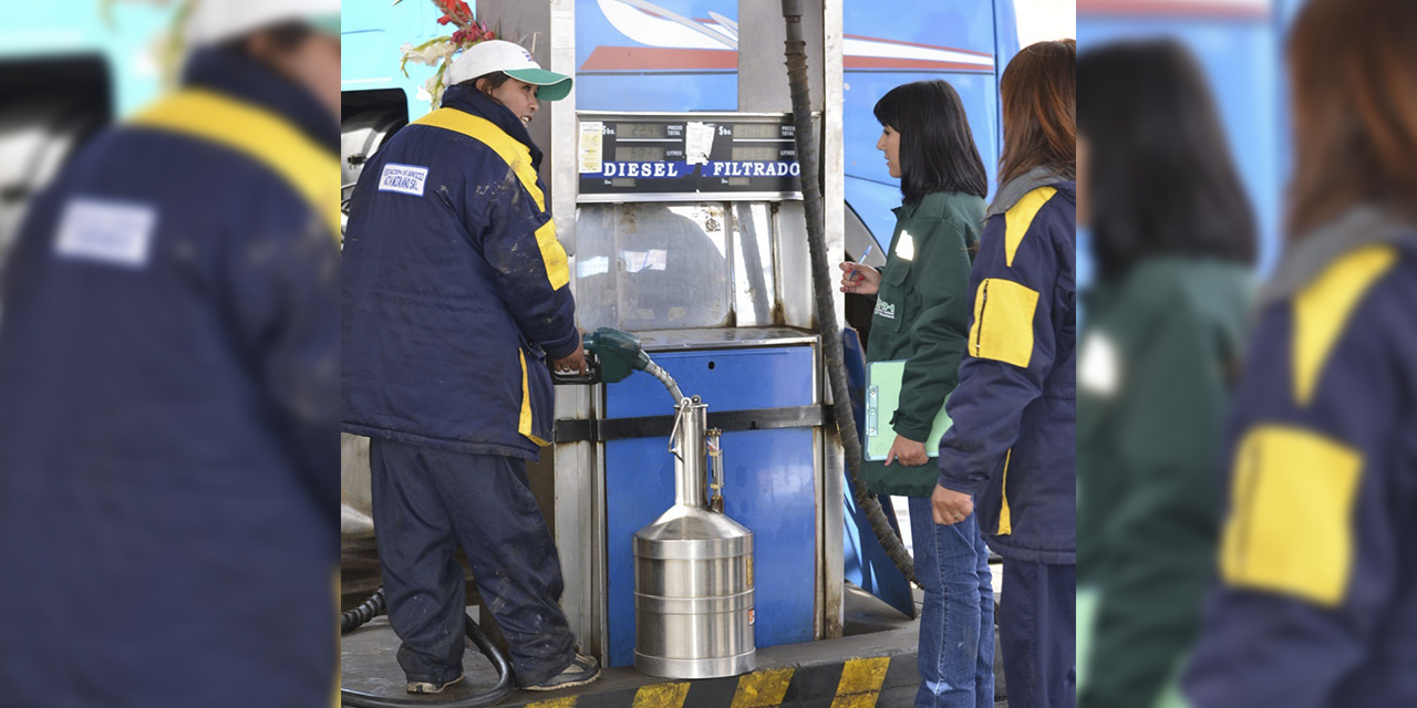 Una estación de servicio que comercializa diésel.