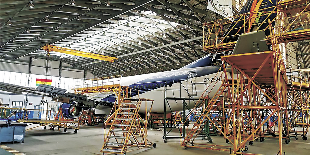 El hangar de BoA está ubicado en la parte antigua del aeropuerto Jorge Wilstermann. | Foto: BoA