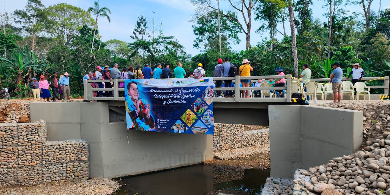 El puente ayudará a reducir el tiempo de transporte de productos hasta los consumidores finales. Foto: MDRyT.