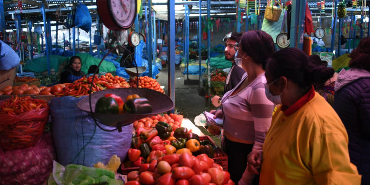 El mercado Rodríguez en la ciudad de La Paz. Foto: Archivo