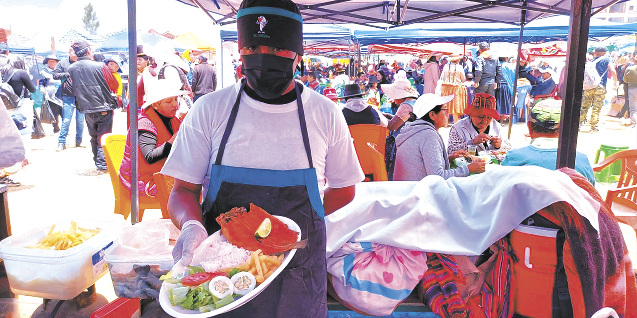 Variedad de platos en la feria.  | Foto: MDPyEP