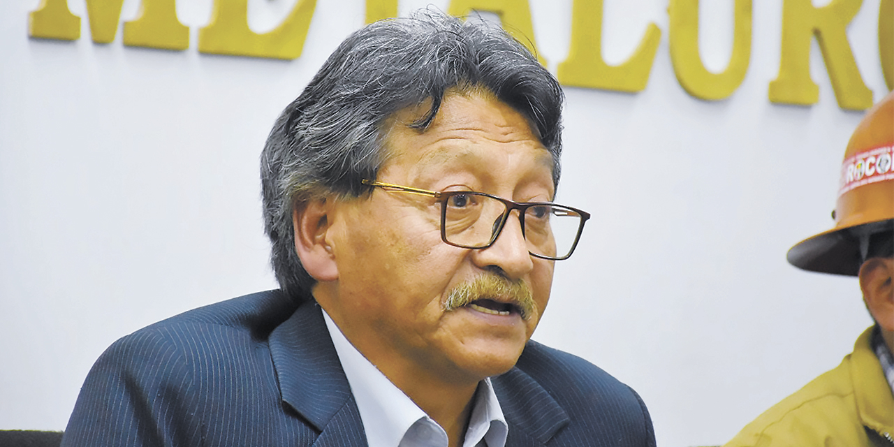 El ministro de Minería, Marcelino Quispe.