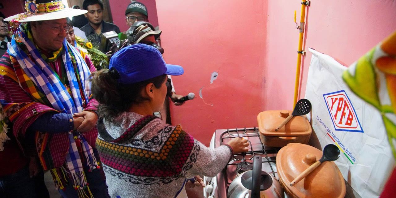 Las redes de distribución de gas que beneficiarán a las familias de Uncía.  | Foto: Presidencia