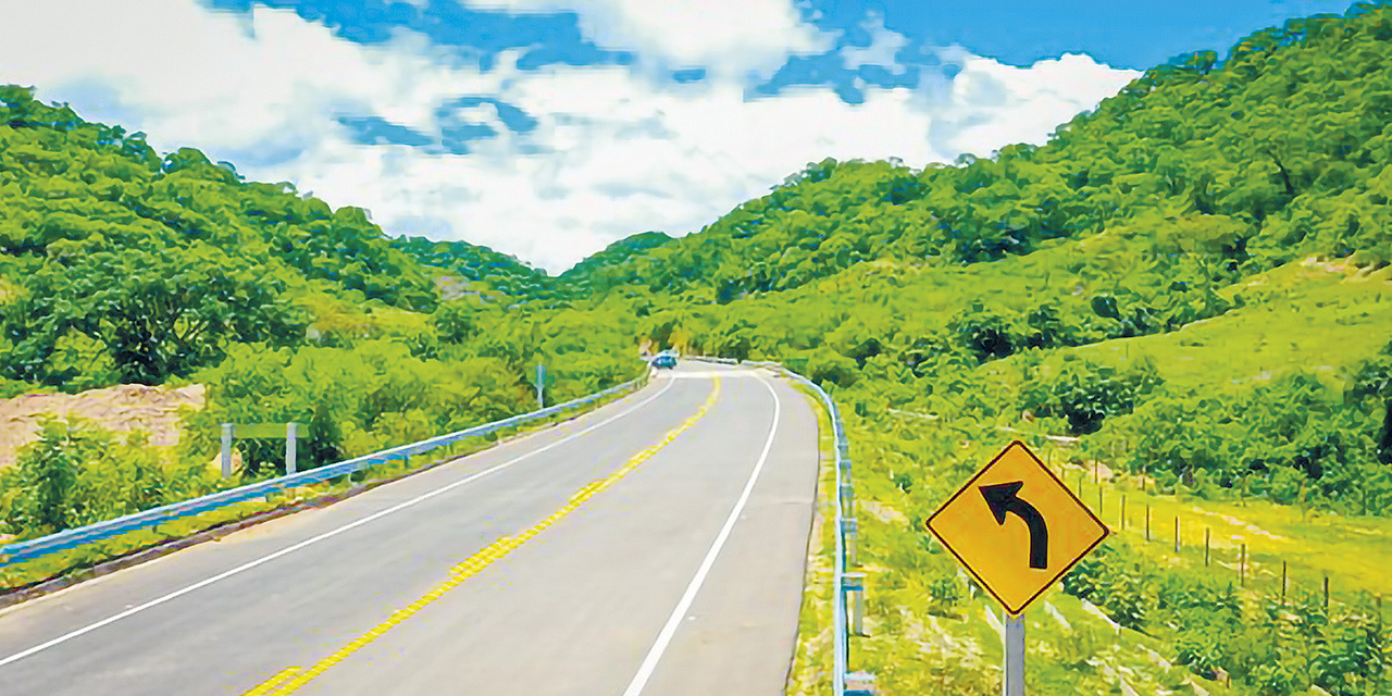 La obra vial tiene una longitud de 46,8 km. | Foto: EBC