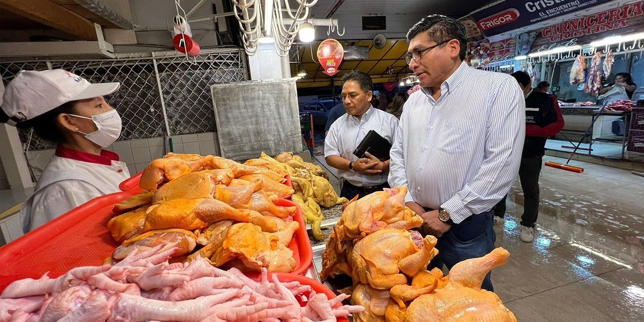 El ministro Huanca realiza inspecciones a los centros de abasto. Foro:  Min. Desarrollo Productivo