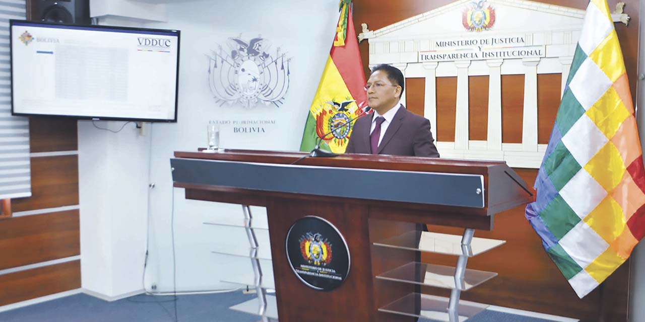 El viceministro Jorge Silva durante una conferencia  de prensa. | Foto: Ministerio de Justicia