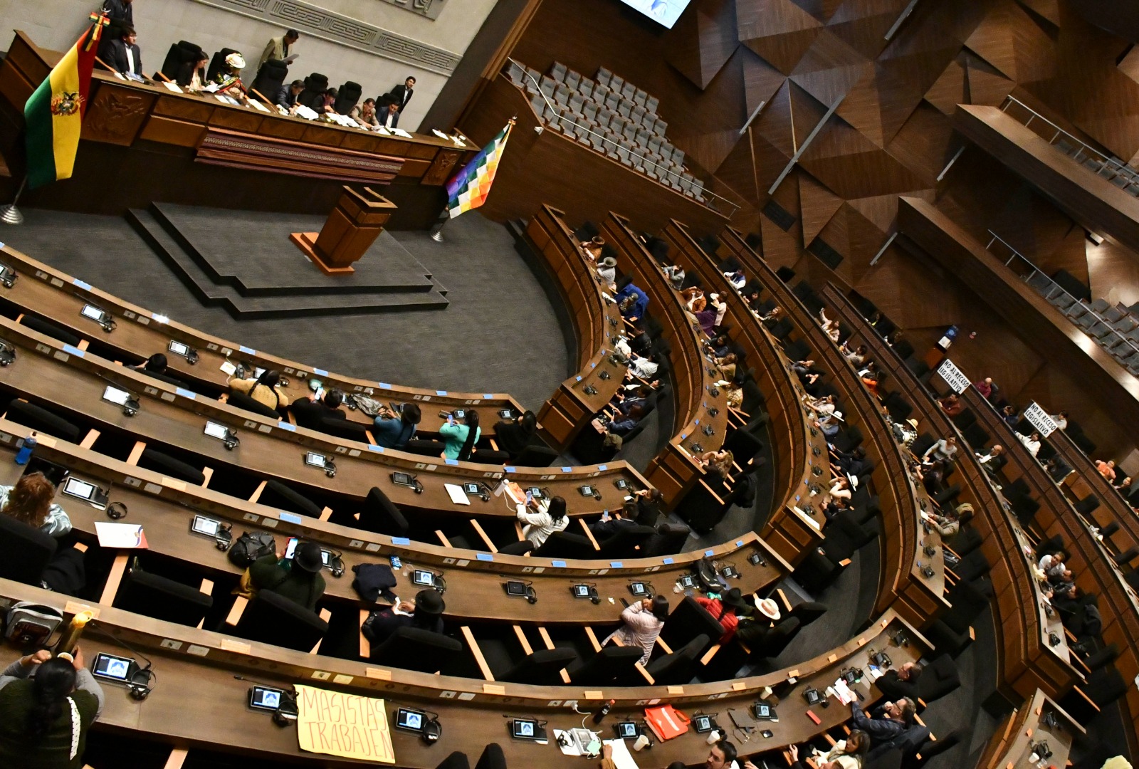 ASAMBLEA BLOQUEO