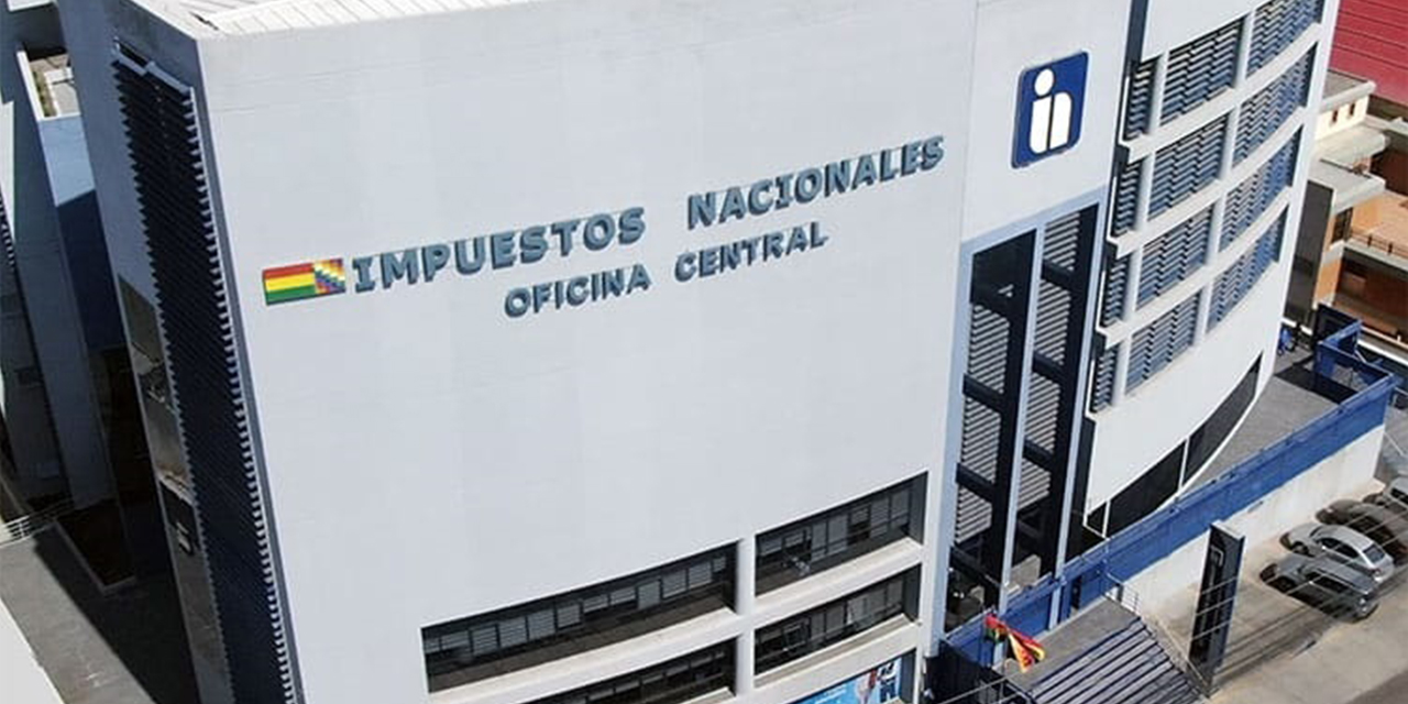 Edificio del Servicio de Impuestos Nacionales.