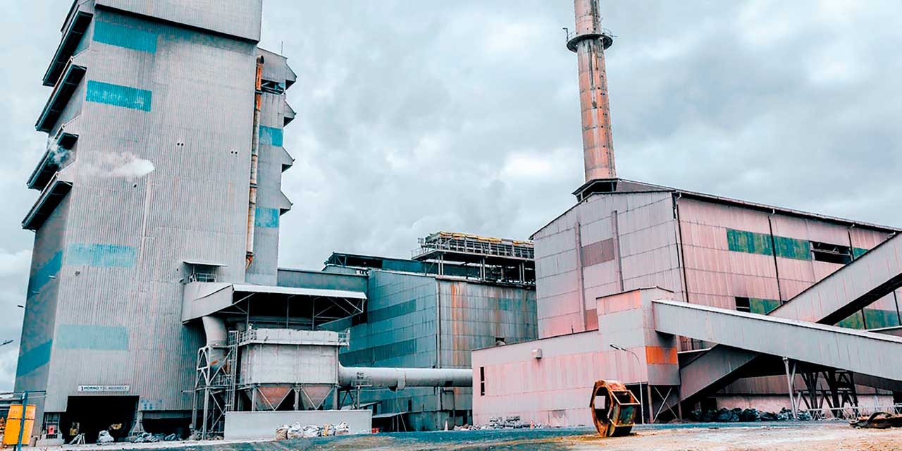 Planta de zinc en Oruro. FOTO: Archivo