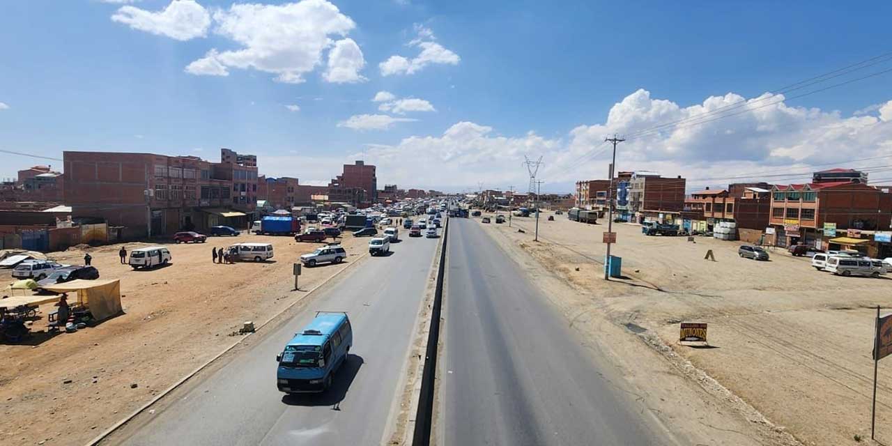 La ampliación de este tramo pondrá fin al congestionamiento vehicular. Foto: Archivo